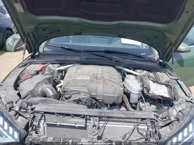 2024 Audi A4 Premium Plus 45 Tfsi S Line Quattro S Tronic მანქანა იყიდება აუქციონზე, vin: WAUEAAF41RA057072, აუქციონის ნომერი: 45102129