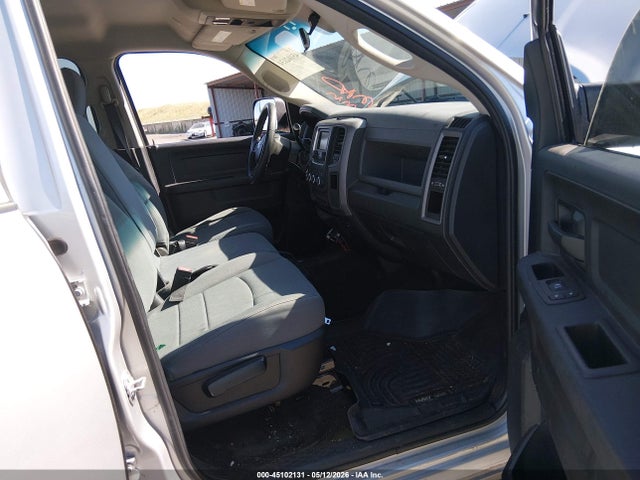 45102131 :رقم المزاد ، 3C6UR5CL0HG720911 vin ، 2017 Ram 2500 Tradesman  4x4 6'4 Box مزاد بيع