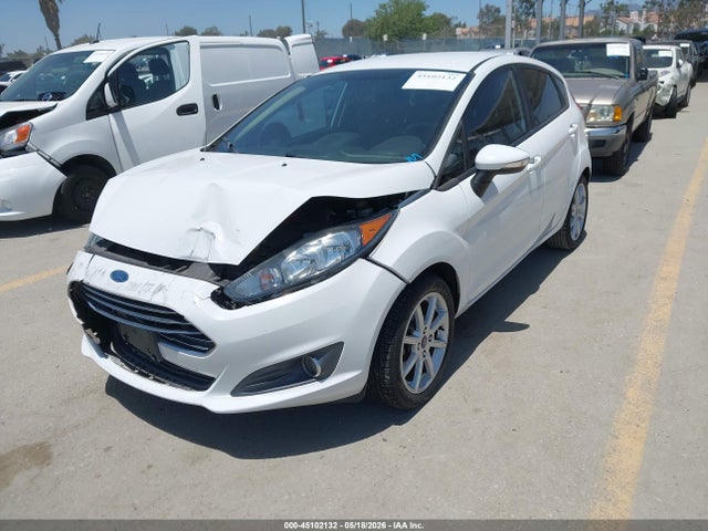 Ford FIESTA SE 2015 3FADP4EJ5FM118224 Image 2