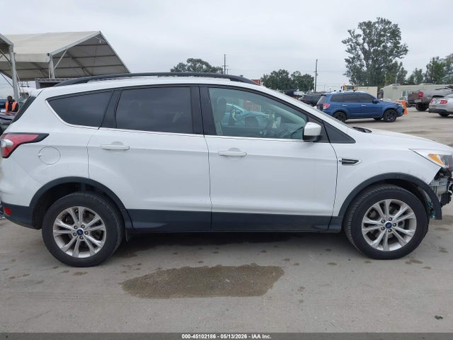45102186 :رقم المزاد ، 1FMCU0GD6JUB86059 vin ، 2018 Ford Escape Se مزاد بيع