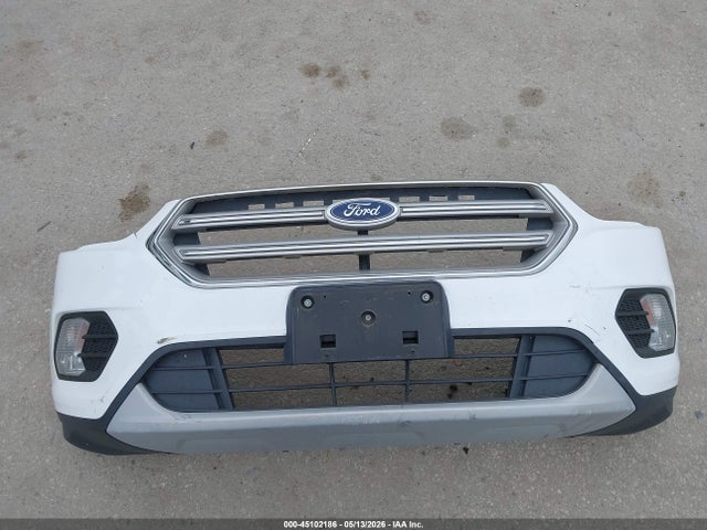 45102186 :رقم المزاد ، 1FMCU0GD6JUB86059 vin ، 2018 Ford Escape Se مزاد بيع