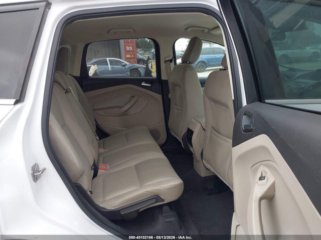 45102186 :رقم المزاد ، 1FMCU0GD6JUB86059 vin ، 2018 Ford Escape Se مزاد بيع