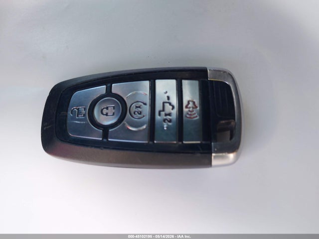 45102195 :رقم المزاد ، 1FT8W3BT2JEB64252 vin ، 2018 Ford F-350 Platinum مزاد بيع