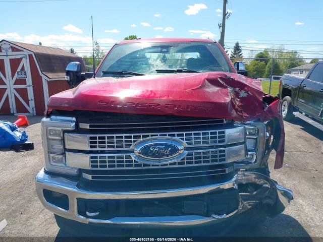45102195 :رقم المزاد ، 1FT8W3BT2JEB64252 vin ، 2018 Ford F-350 Platinum مزاد بيع