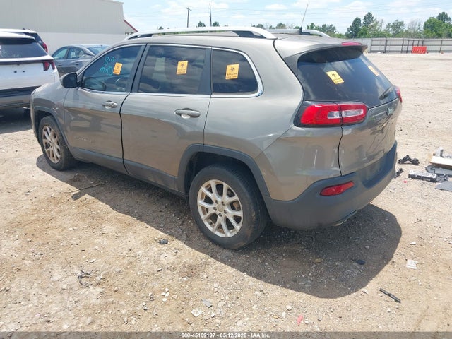 Продаж на аукціоні авто 2016 Jeep Cherokee Latitude, vin: 1C4PJLCB5GW304393, номер лоту: 45102197