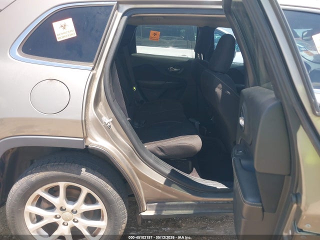 Продаж на аукціоні авто 2016 Jeep Cherokee Latitude, vin: 1C4PJLCB5GW304393, номер лоту: 45102197