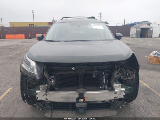 5N1DR3DJ9NC264251 Nissan Pathfinder Platinum 4wd