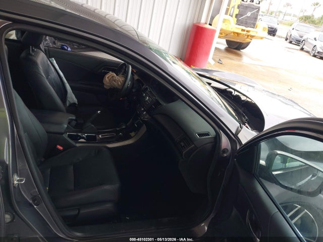 Auction sale of the 2017 Honda Accord Sport Se, vin: 1HGCR2F14HA256602, lot number: 45102301