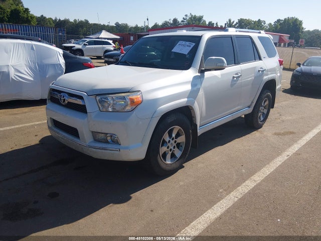 45102308 :رقم المزاد ، JTEZU5JRXD5063956 vin ، 2013 Toyota 4runner Sr5 مزاد بيع