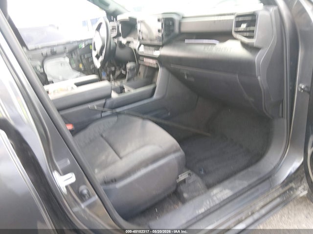 Продаж на аукціоні авто 2026 Toyota Tundra Sr Crewmax 5.5' Bed, vin: 5TFKB5DB4TX368009, номер лоту: 45102317