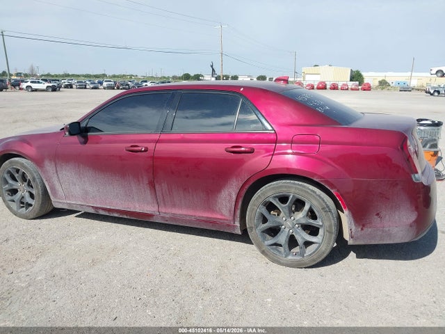 2021 Chrysler 300 მანქანა იყიდება აუქციონზე, vin: 2C3CCABG1MH520220, აუქციონის ნომერი: 45102416