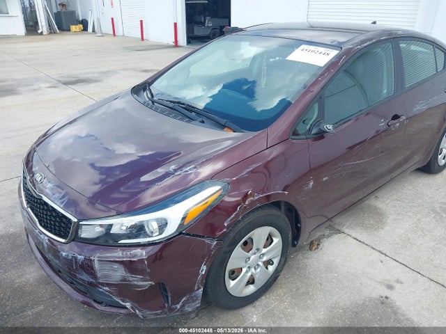 45102448 :رقم المزاد ، 3KPFL4A73HE017947 vin ، 2017 Kia Forte Lx مزاد بيع