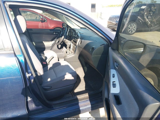 45102474 :رقم المزاد ، 2T1KR32E45C403789 vin ، 2005 Toyota Matrix Xr مزاد بيع