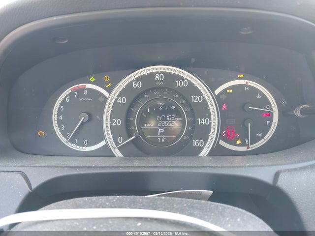 45102557 :رقم المزاد ، 1HGCR2F8XEA069874 vin ، 2014 Honda Accord Ex-l مزاد بيع
