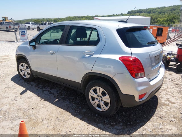 Продажа на аукционе авто 2017 Chevrolet Trax Ls, vin: 3GNCJKSB6HL199324, номер лота: 45102583
