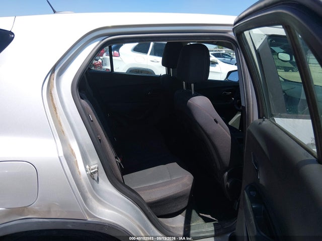 Продажа на аукционе авто 2017 Chevrolet Trax Ls, vin: 3GNCJKSB6HL199324, номер лота: 45102583