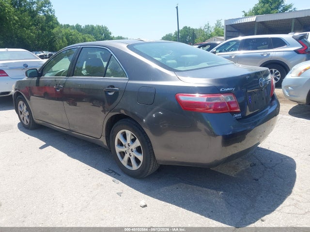 2008 Toyota Camry Le მანქანა იყიდება აუქციონზე, vin: 4T4BE46K78R018415, აუქციონის ნომერი: 45102584