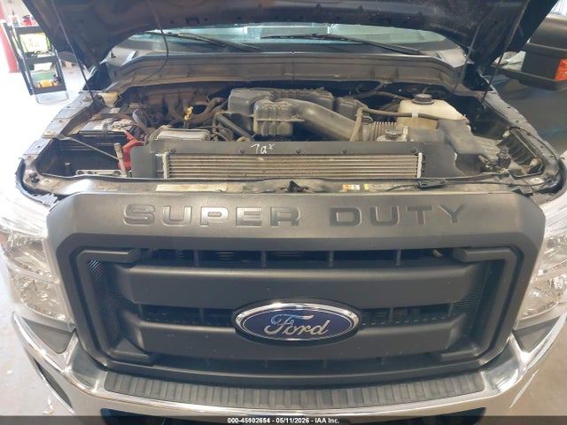 1FT8W3B6XGEC75943 Ford F-350 Xl