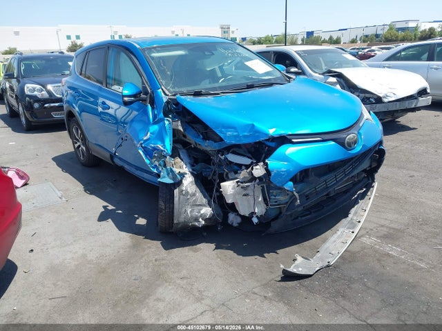2T3RFREV7JW814741 Toyota Rav4 Xle