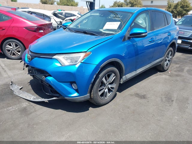2T3RFREV7JW814741 Toyota Rav4 Xle