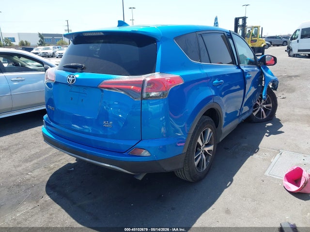 2T3RFREV7JW814741 Toyota Rav4 Xle