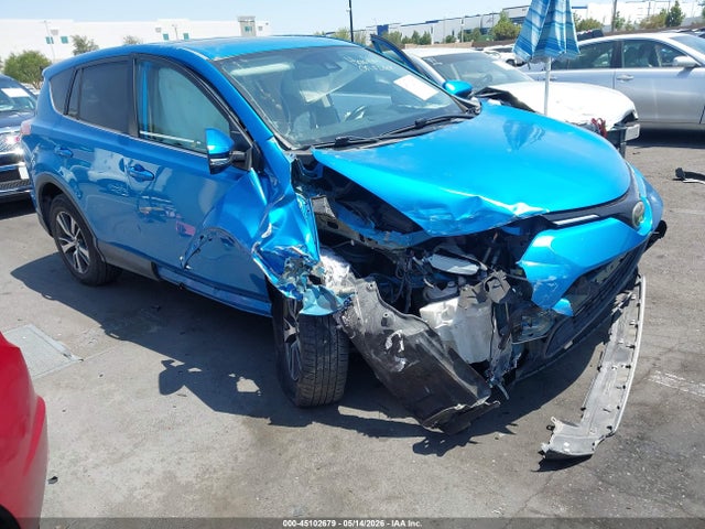 2T3RFREV7JW814741 Toyota Rav4 Xle