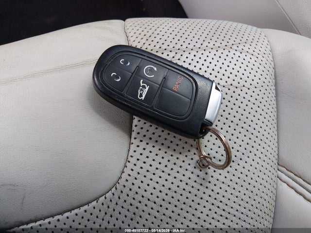 Продажа на аукционе авто 2019 Jeep Cherokee Limited Fwd, vin: 1C4PJLDB2KD402770, номер лота: 45102722