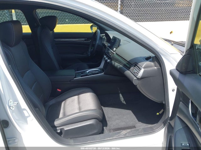 1HGCV3F24NA032235 Honda Accord Hybrid Sport