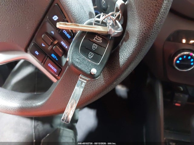 Продаж на аукціоні авто 2017 Hyundai Tucson Se, vin: KM8J3CA44HU414946, номер лоту: 45102735