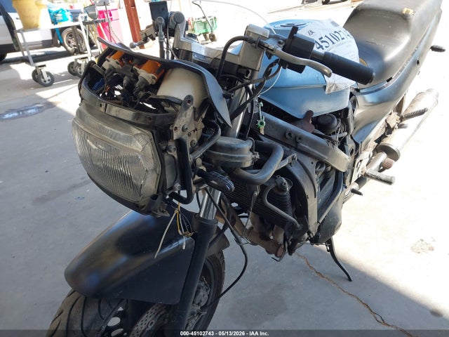 45102743 :رقم المزاد ، JS1GR78A8S2100536 vin ، 1995 Suzuki Gsx750 F مزاد بيع