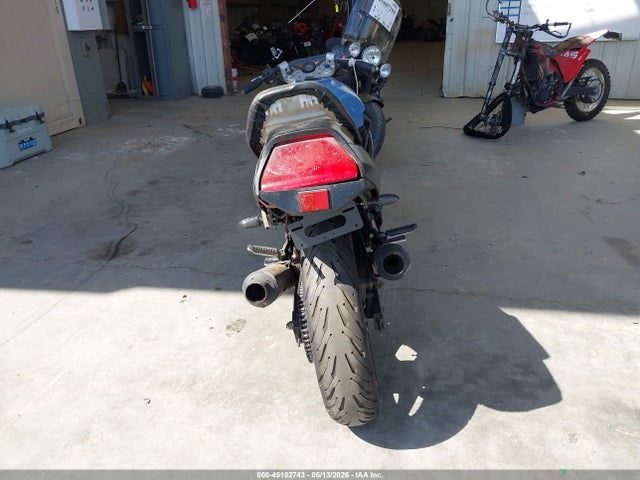 45102743 :رقم المزاد ، JS1GR78A8S2100536 vin ، 1995 Suzuki Gsx750 F مزاد بيع