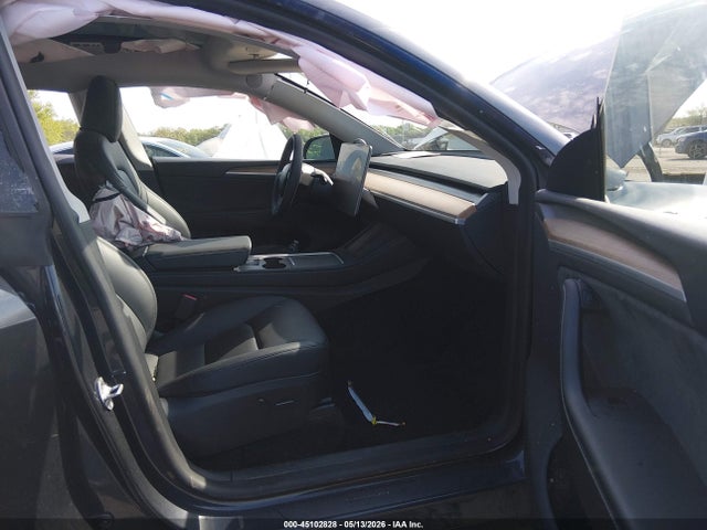 45102828 :رقم المزاد ، 7SAYGDEEXRA230220 vin ، 2024 Tesla Model Y Long Range Dual Motor All-wheel Drive مزاد بيع
