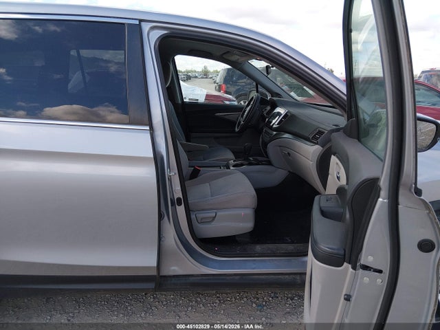 Продаж на аукціоні авто 2018 Honda Pilot Ex, vin: 5FNYF6H35JB029015, номер лоту: 45102829