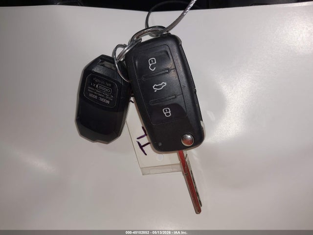 45102852 :رقم المزاد ، 1VWBS7A36GC018237 vin ، 2016 Volkswagen Passat 1.8t Se مزاد بيع