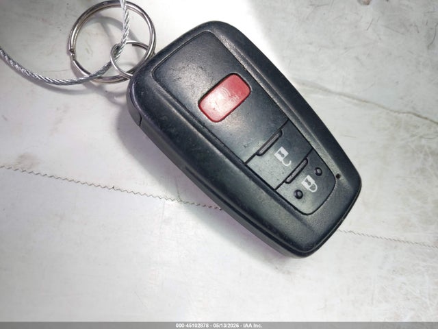 Toyota Prius Le 2020 JTDKARFU3L3112380 Image 11