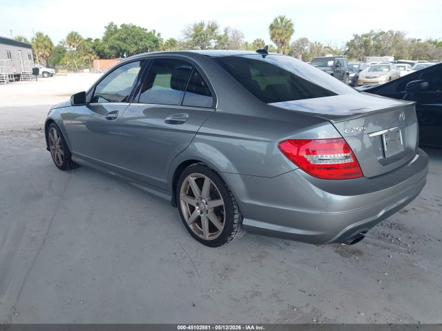 Aukcja sprzedaży 2014 Mercedes-benz C 250 Sport, vin: WDDGF4HB6EA963146, numer aukcji: 45102881