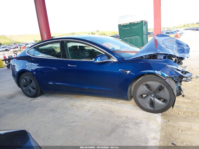 Tesla Model 3 Long Range/performance 2019 5YJ3E1EB1KF432986 Image 13