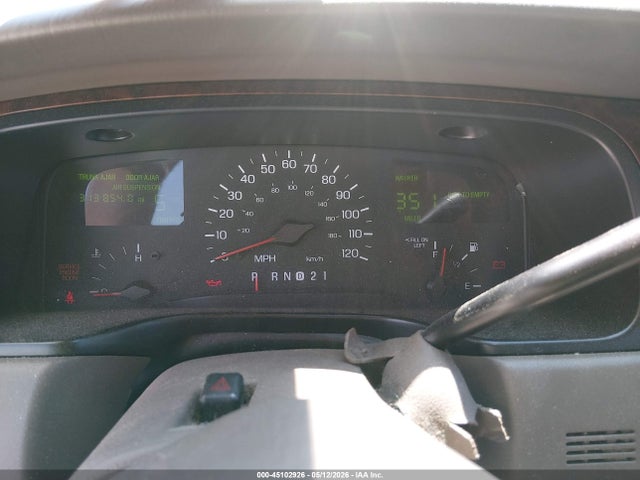 Aukcja sprzedaży 1998 Lincoln Town Car Signature, vin: 1LNFM82W1WY723098, numer aukcji: 45102926