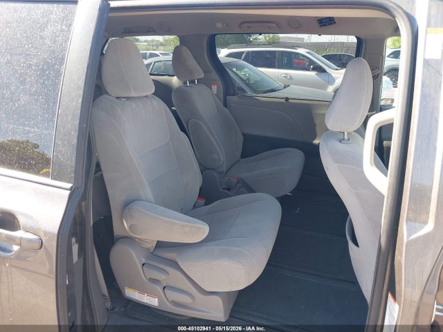 Toyota Sienna Le 7 Passenger 2015 5TDJK3DC6FS105636 Image 8