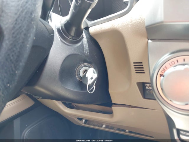 45102948 :رقم المزاد ، JTEZU5JR0B5030428 vin ، 2011 Toyota 4runner Sr5 V6 مزاد بيع