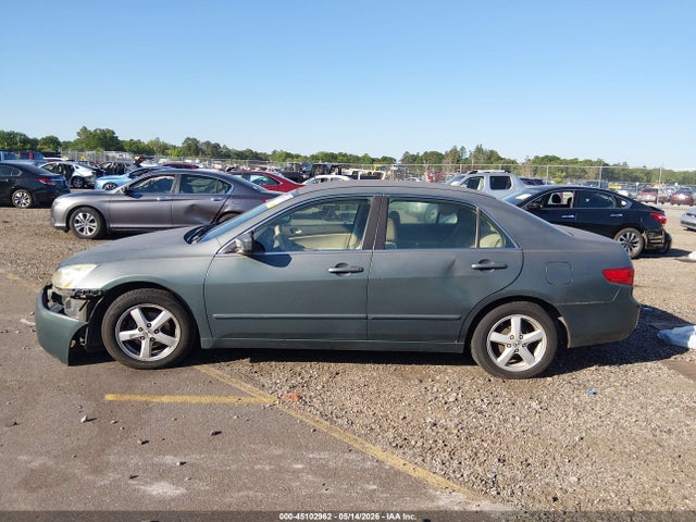 45102962 :رقم المزاد ، 1HGCM56415A136956 vin ، 2005 Honda Accord 2.4 Lx مزاد بيع
