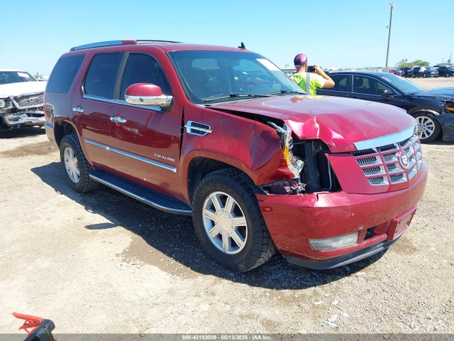 Auction sale of the 2010 Cadillac Escalade Standard, vin: 1GYUKAEF8AR168605, lot number: 45103009