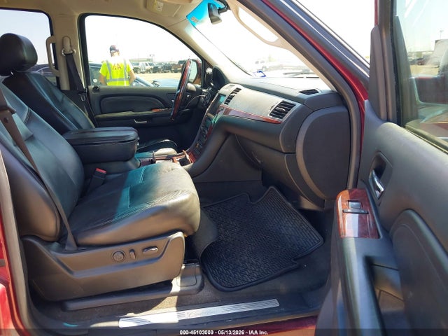 Продаж на аукціоні авто 2010 Cadillac Escalade Standard, vin: 1GYUKAEF8AR168605, номер лоту: 45103009