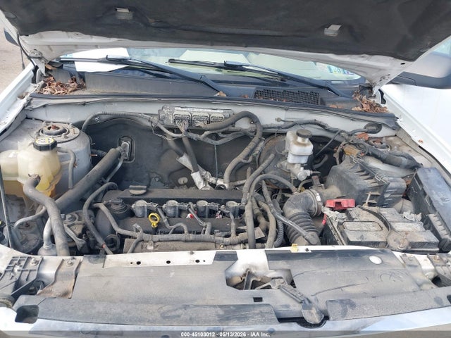2010 Ford Escape Xlt მანქანა იყიდება აუქციონზე, vin: 1FMCU9D70AKD27657, აუქციონის ნომერი: 45103012