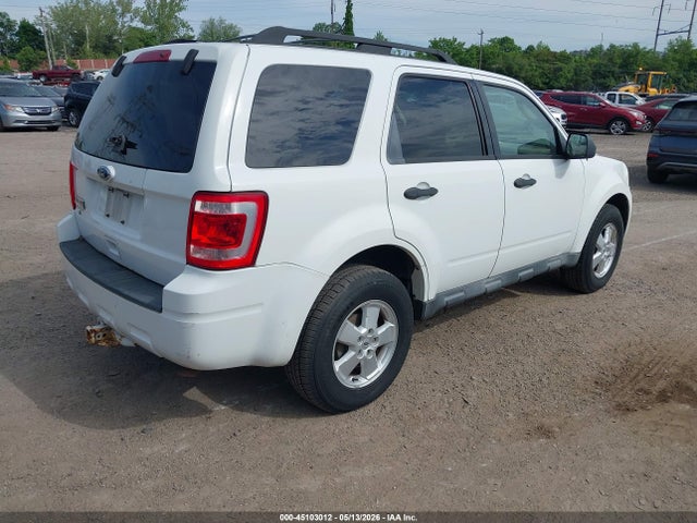 2010 Ford Escape Xlt მანქანა იყიდება აუქციონზე, vin: 1FMCU9D70AKD27657, აუქციონის ნომერი: 45103012
