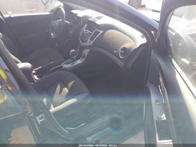 45103066 :رقم المزاد ، 1G1PC5SB0F7101811 vin ، 2015 Chevrolet Cruze 1lt Auto مزاد بيع