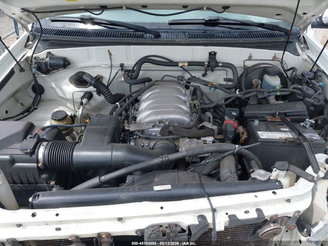 2000 Toyota Tundra Sr5 V8 მანქანა იყიდება აუქციონზე, vin: 5TBBT4414YS003642, აუქციონის ნომერი: 45103095
