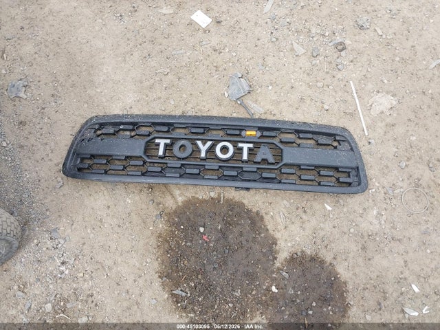 2000 Toyota Tundra Sr5 V8 მანქანა იყიდება აუქციონზე, vin: 5TBBT4414YS003642, აუქციონის ნომერი: 45103095