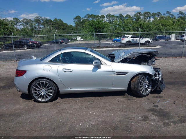 Aukcja sprzedaży 2017 Mercedes-benz Slc 300, vin: WDDPK3JA7HF137114, numer aukcji: 45103158