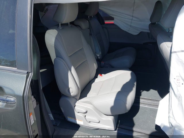 45103174 :رقم المزاد ، 5TDYZ3DC4KS984042 vin ، 2019 Toyota Sienna Xle 8 Passenger مزاد بيع
